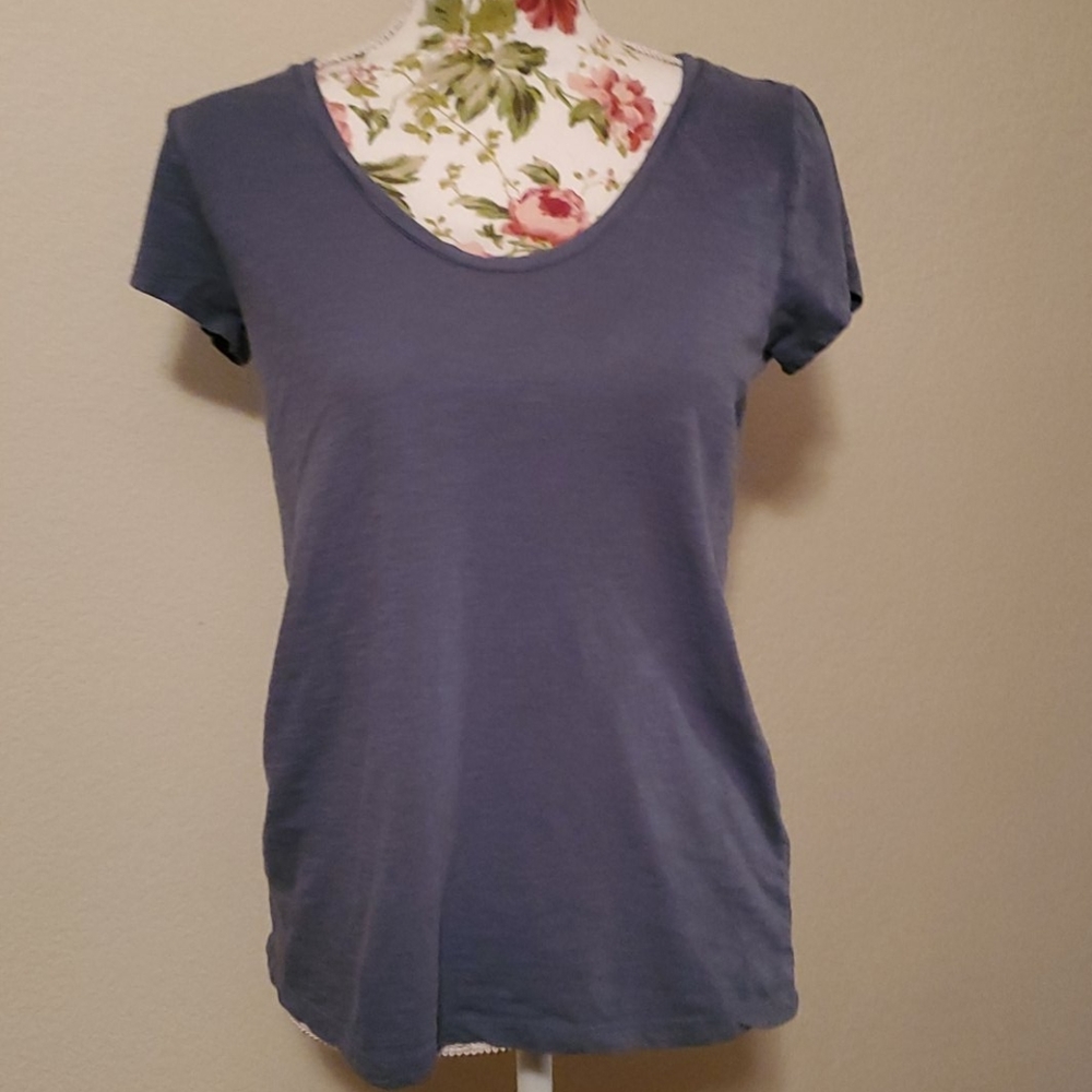 Loft brand tshirt